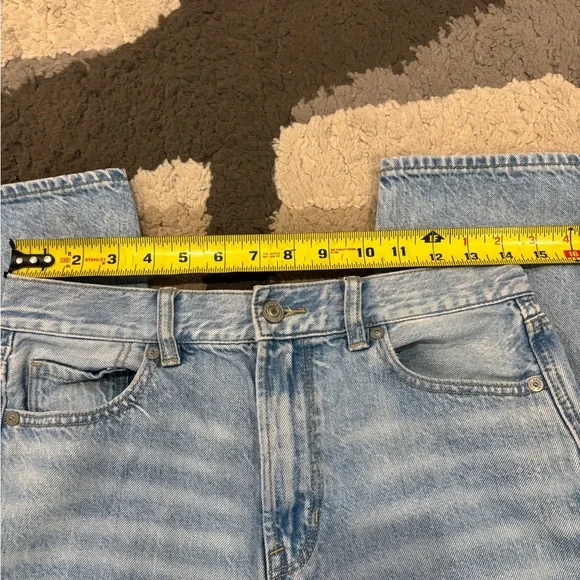 Distressed Light Blue Women's Jeans - Picture 3 of 7